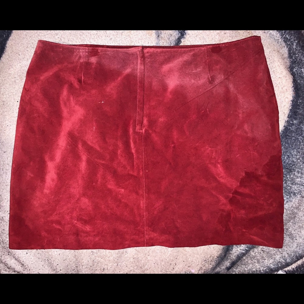 Old navy burgundy skirt